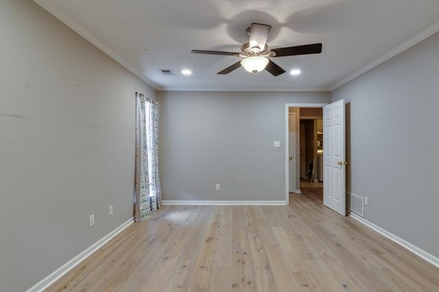 5443 MILTON RIDGE DR, Arlington, TN 38002