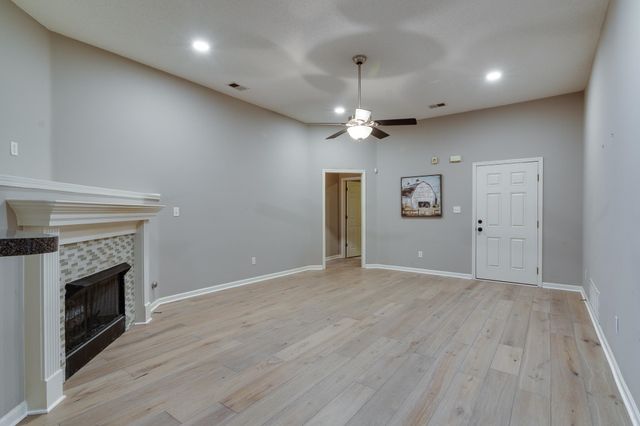 5443 MILTON RIDGE DR, Arlington, TN 38002