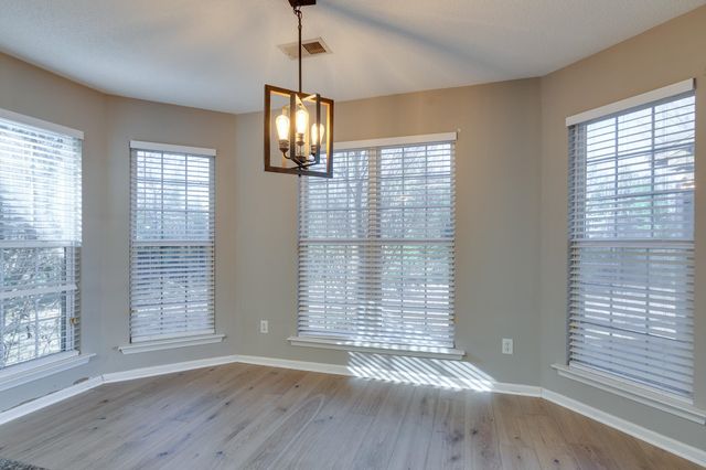 5443 MILTON RIDGE DR, Arlington, TN 38002