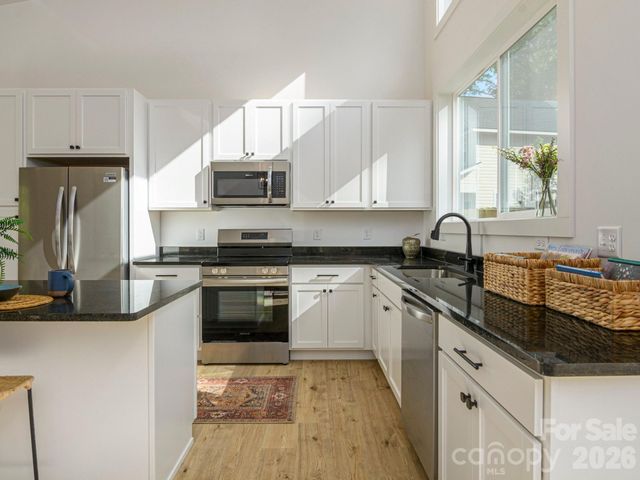 116 Shady Oak Drive, Asheville, NC 28803