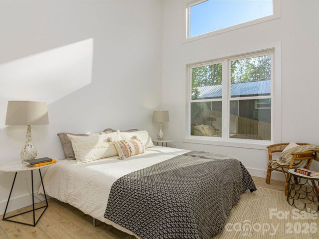 116 Shady Oak Drive, Asheville, NC 28803