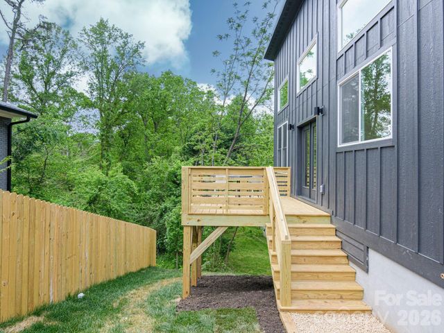 116 Shady Oak Drive, Asheville, NC 28803