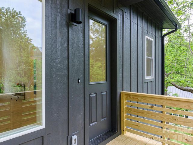 116 Shady Oak Drive, Asheville, NC 28803
