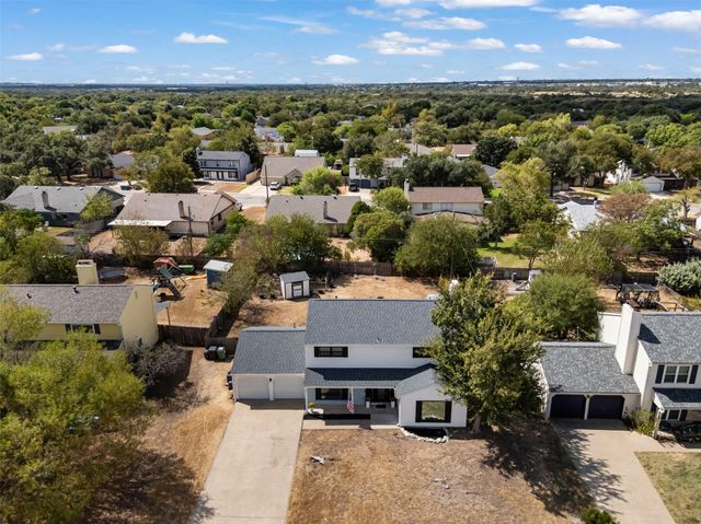 1706 Lime Rock DR, Round Rock, TX 78681