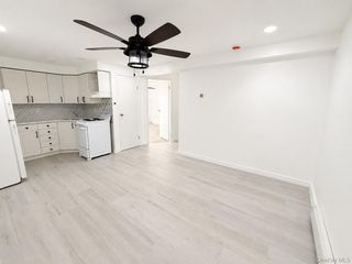 21 Crawford Court, Huntington Station, NY 11746