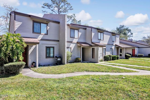 8300 PLAZA GATE Lane, 1062, Jacksonville, FL 32217