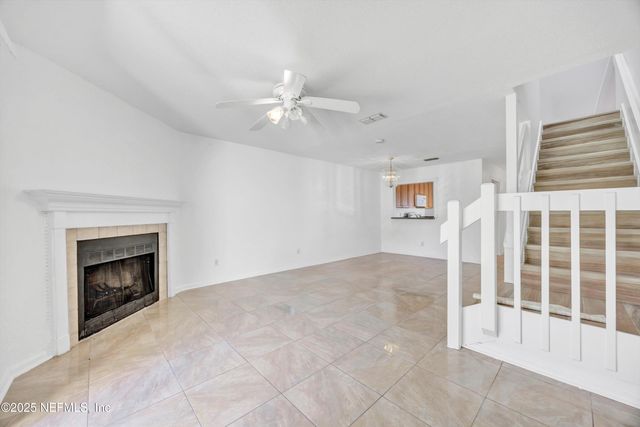 8300 PLAZA GATE Lane, 1062, Jacksonville, FL 32217