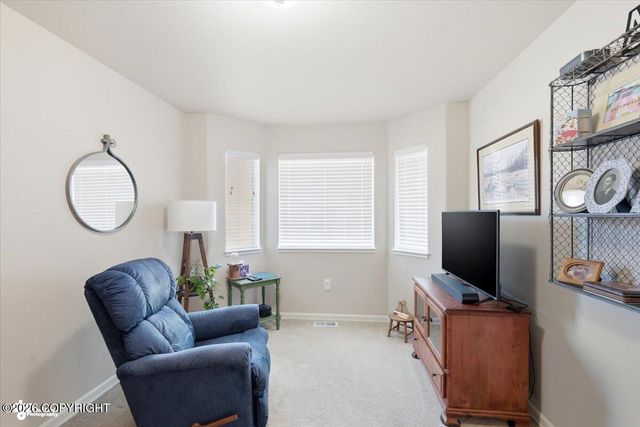 325 S Conestoga Loop, Palmer, AK 99645