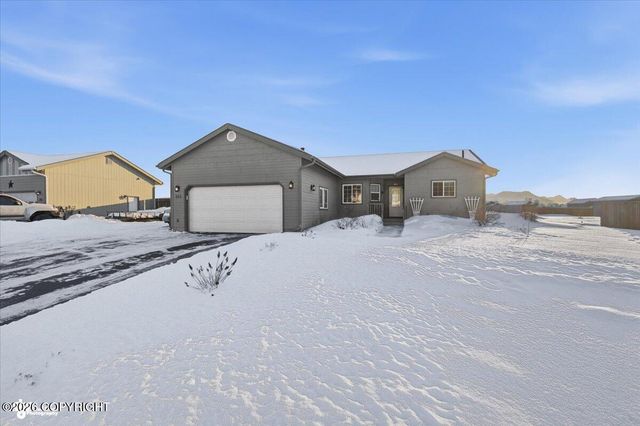 325 S Conestoga Loop, Palmer, AK 99645