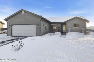 325 S Conestoga Loop, Palmer, AK 99645
