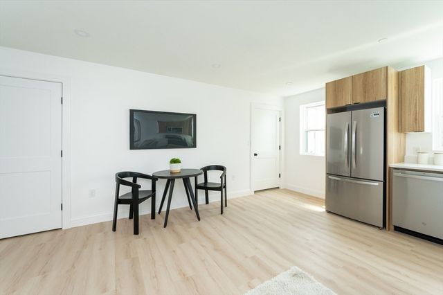 7 Kenoza 301, Haverhill, MA 01830
