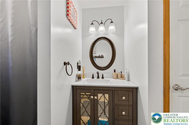 275 Sundance Road, Chestnuthill Twp, PA 18330