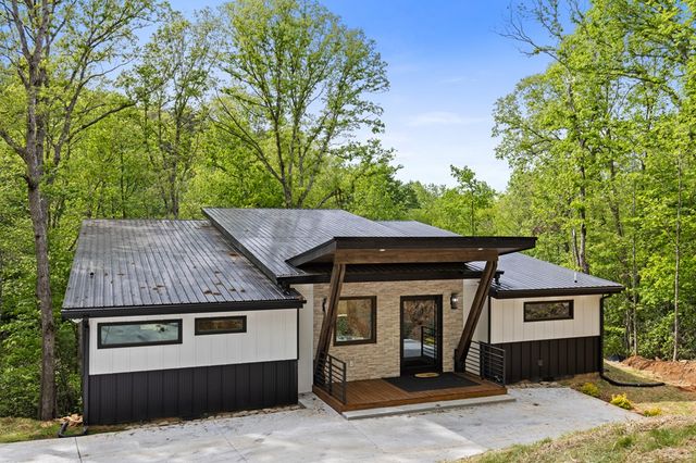 148 Brookwood Drive, Blue Ridge, GA 30513