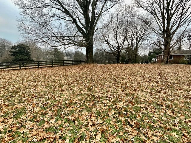 704 Edmondson Pike, Brentwood, TN 37027