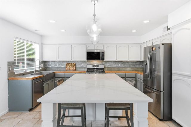 8421 Morning Skye Way, Antelope, CA 95843