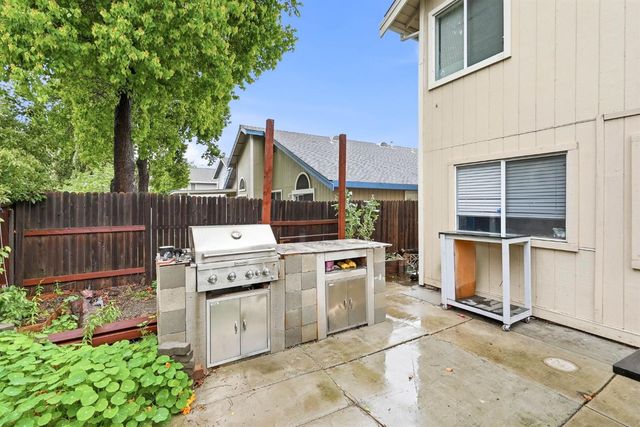 8421 Morning Skye Way, Antelope, CA 95843