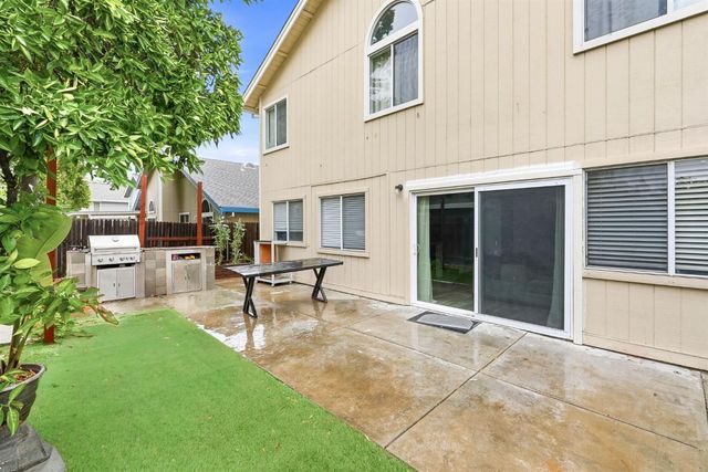 8421 Morning Skye Way, Antelope, CA 95843