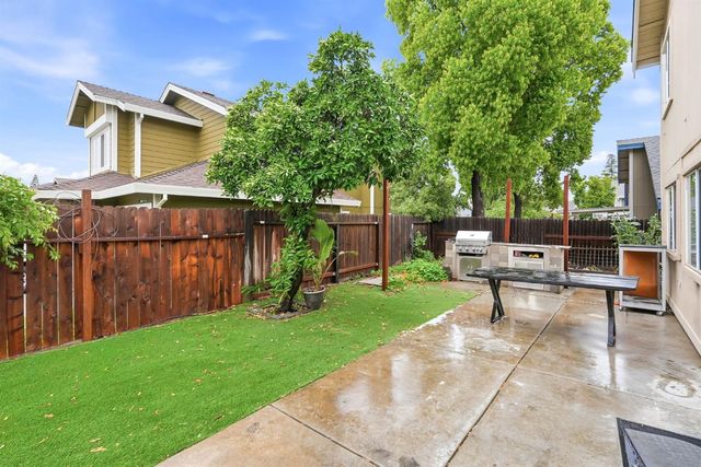 8421 Morning Skye Way, Antelope, CA 95843