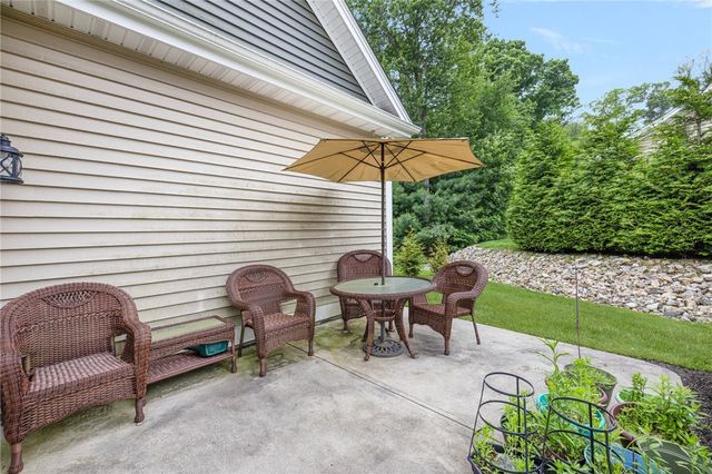 5 Fairway Drive, Smithfield, RI 02917
