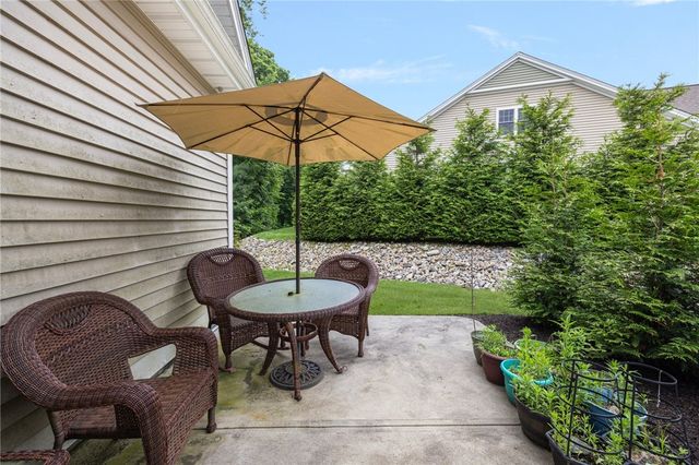 5 Fairway Drive, Smithfield, RI 02917