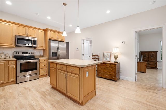 5 Fairway Drive, Smithfield, RI 02917