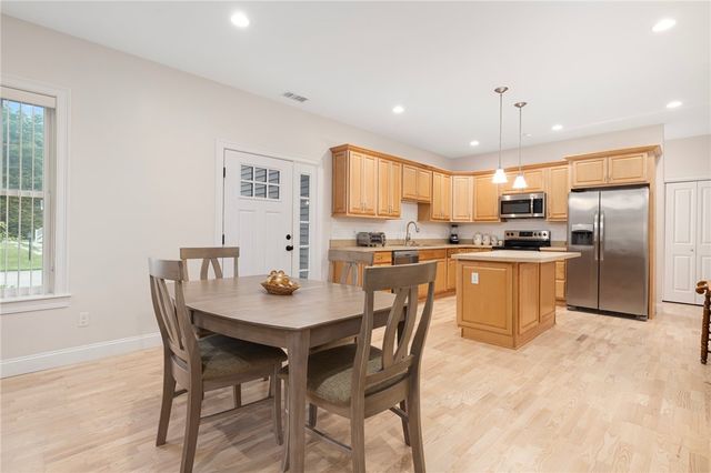 5 Fairway Drive, Smithfield, RI 02917