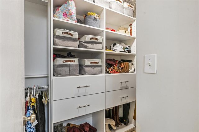 6800 Glenridge Drive 6820a, Atlanta, GA 30328