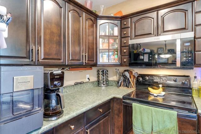 310 Sun Court, El Cajon, CA 92021