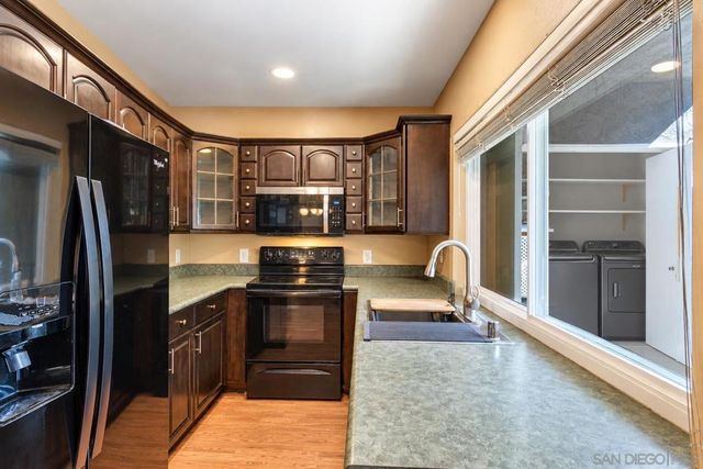 310 Sun Court, El Cajon, CA 92021