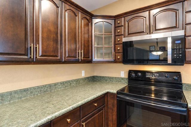 310 Sun Court, El Cajon, CA 92021