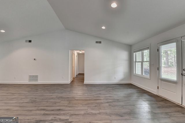 4243 N Arnold Mill Road, Woodstock, GA 30188