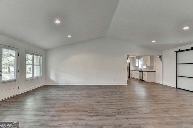 4243 N Arnold Mill Road, Woodstock, GA 30188