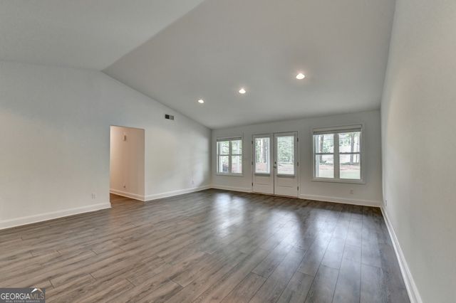 4243 N Arnold Mill Road, Woodstock, GA 30188