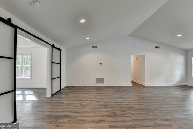 4243 N Arnold Mill Road, Woodstock, GA 30188
