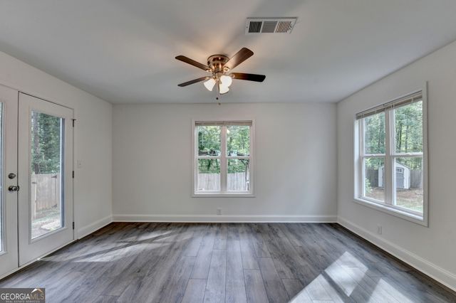 4243 N Arnold Mill Road, Woodstock, GA 30188