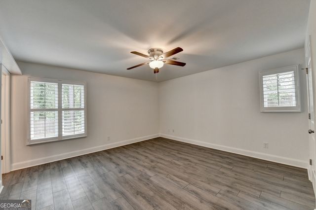4243 N Arnold Mill Road, Woodstock, GA 30188