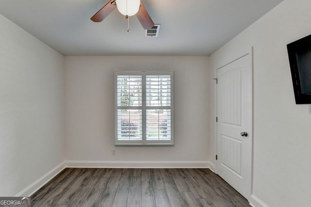 4243 N Arnold Mill Road, Woodstock, GA 30188