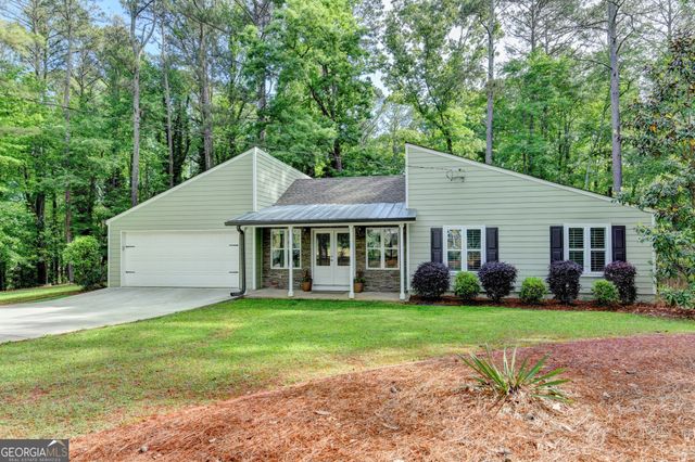 4243 N Arnold Mill Road, Woodstock, GA 30188