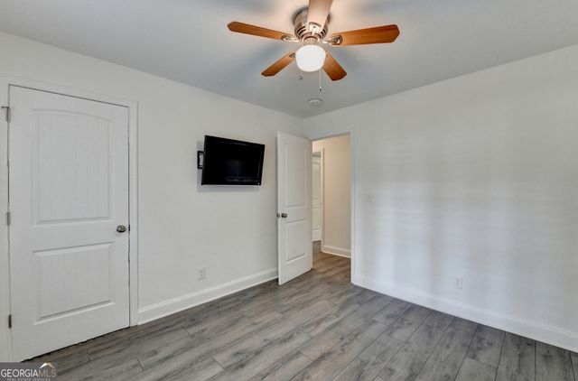 4243 N Arnold Mill Road, Woodstock, GA 30188