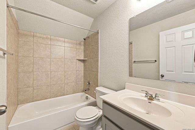 10245 Nate Range, San Antonio, TX 78254