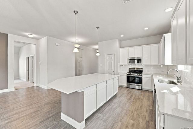 10245 Nate Range, San Antonio, TX 78254