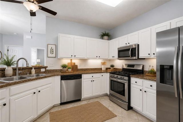 3732 Villa Springs Circle, Powder Springs, GA 30127