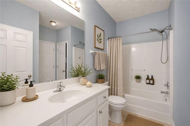 3732 Villa Springs Circle, Powder Springs, GA 30127