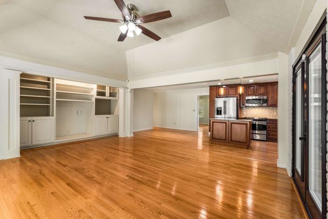 8475 McCrory Ln, Nashville, TN 37221