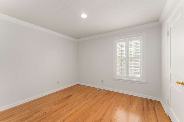 8475 McCrory Ln, Nashville, TN 37221