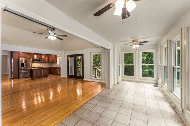 8475 McCrory Ln, Nashville, TN 37221