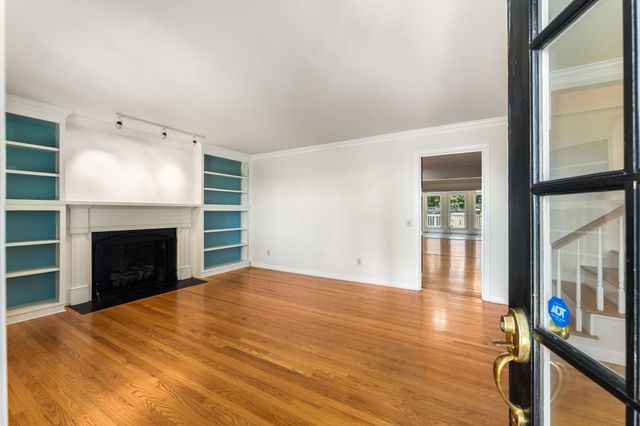 8475 McCrory Ln, Nashville, TN 37221