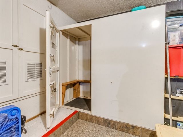 2613 E Hills Drive, Moore, OK 73160