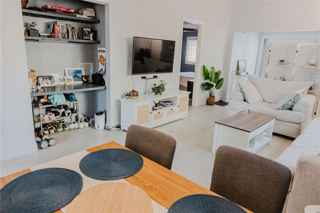 163 BREEZEWAY COURT, New Smyrna Beach, FL 32169