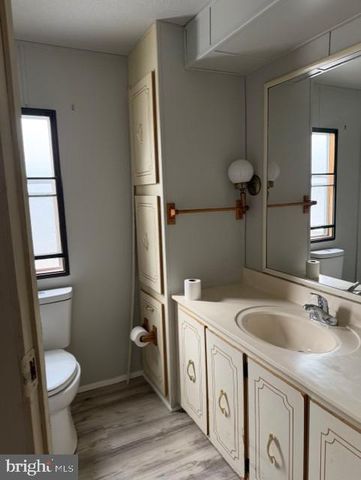 512 WILLOW LN, North Wales, PA 19454